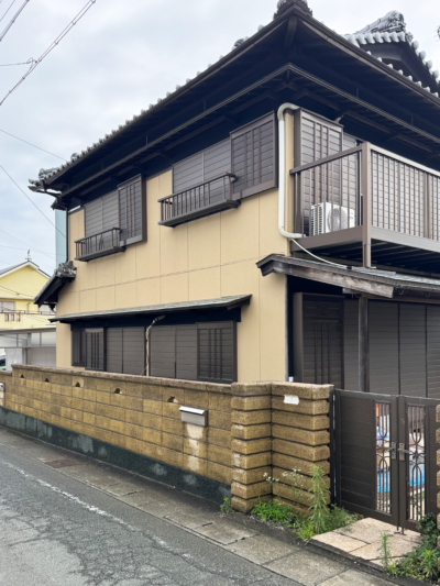 GENERALSTORE KATAOKAの施工事例 伊勢市倭町 | 外壁塗装